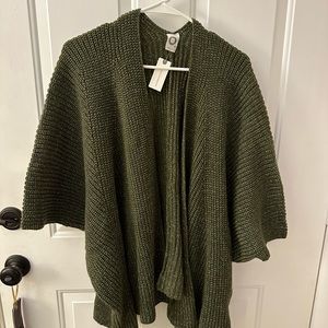 Slouchy cardigan from Anthropologie. Green and silver threads. One size.